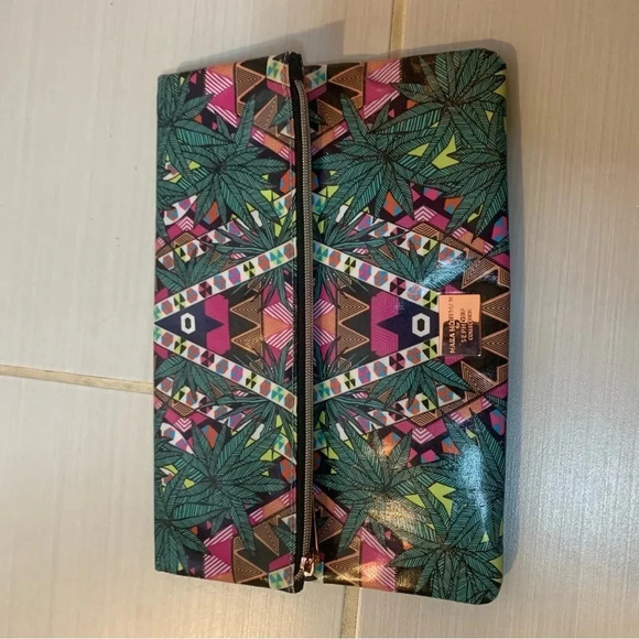 Mara Hoffman Sephora Kaleidoscope Geometric Clutch - Picture 10 of 10